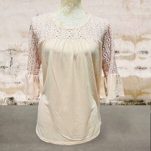Shannon Ford New York Women’s Size Medium Peach/Pink Color Blouse.